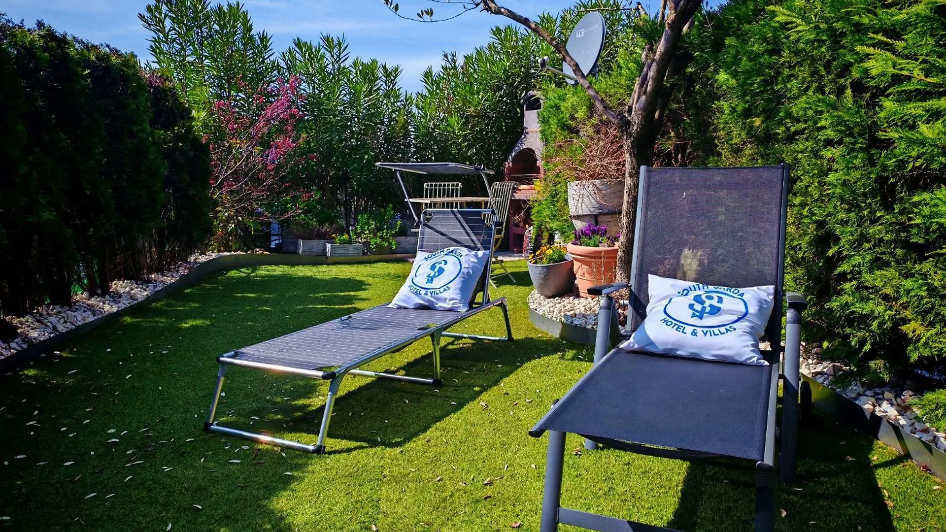 Sg Family - Con Cuore Apartment Peschiera del Garda 0*,  Italy